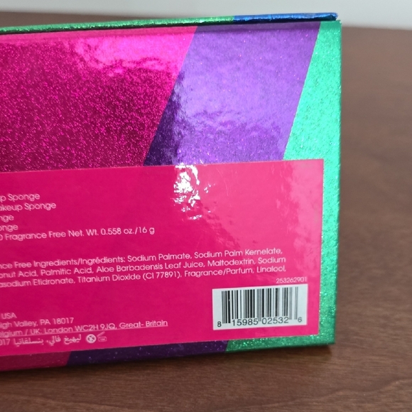 Beauty Blender Makeup Sponge Set. 4 Makeup Sponges And 4 Solid Cleanser Bars - Picture 3 of 3